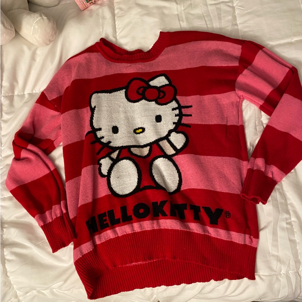 womens hello kitty size large sweater